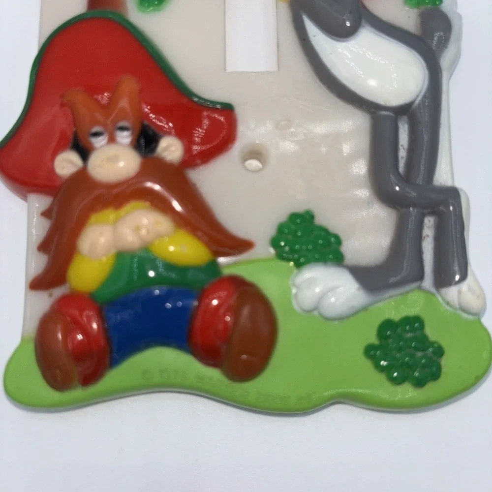 Vintage 70's Looney Tunes Bugs Bunny‎ & Friends 3D Light Switch Cover Plate